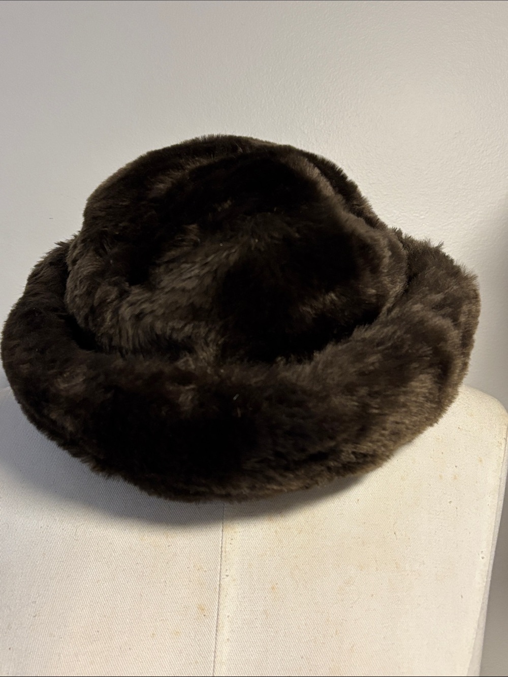 Faux fur chocolate brown hat
